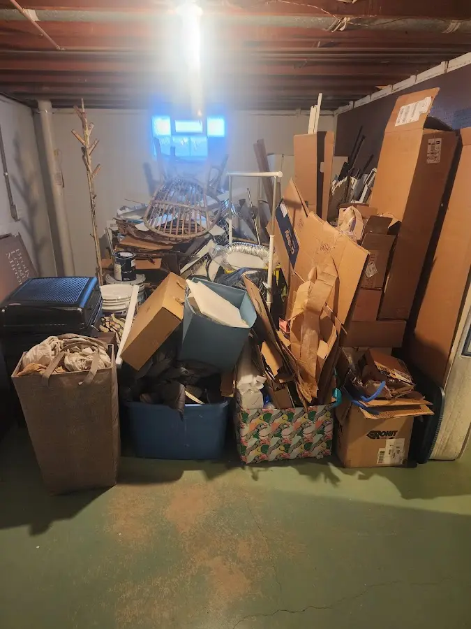 Roll-off dumpster container at job site for 15 Yard Dumpster Rental in Kirkland